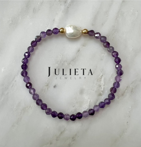 Pulsera de amatistas con perla cultivada