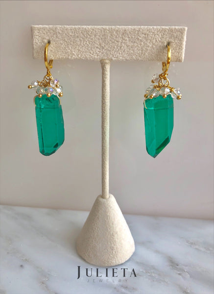 Aretes piedra natural - verde esmeralda