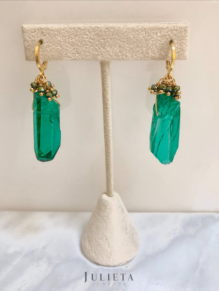 Aretes de piedra natural - verde esmeralda